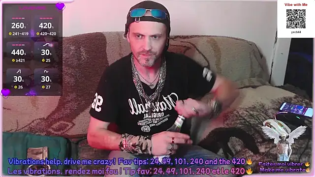 Snapshot of SwatRocShy chatting on May 9, 2026, 7:30 pm SwatRocShy online show from May 9, 2026, 7:30 pm