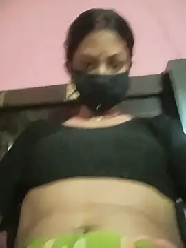Snapshot of BIG_QWEEN_NO1 chatting on June 20, 2026, 7:33 am BIG QWEEN NO1 online show from June 20, 2026, 7:33 am