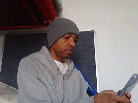 lavelle26 online show from May 18, 2026, 2:12 pm