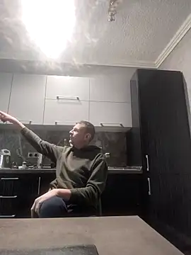 Boltlowq online show from February 15, 2026, 8:24 am