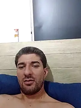 Snapshot of Camilo696903 chatting on June 6, 2026, 3:11 am Camilo696903 online show from June 6, 2026, 3:11 am