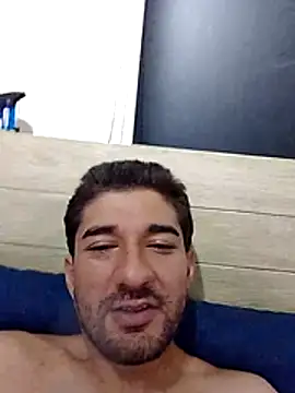 Snapshot of Camilo696903 chatting on June 8, 2026, 10:54 pm Camilo696903 online show from June 8, 2026, 10:54 pm