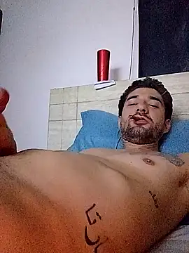 Snapshot of Camilo696903 chatting on July 3, 2026, 9:37 am Camilo696903 online show from July 3, 2026, 9:37 am