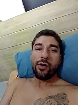 Snapshot of Camilo696903 chatting on July 19, 2026, 10:19 am Camilo696903 online show from July 19, 2026, 10:19 am