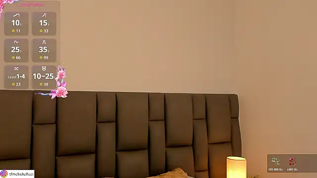 Snapshot of Amelie_Belle_ chatting on March 11, 2026, 11:49 am Amelie Belle online show from March 11, 2026, 11:49 am