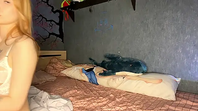 LinaMeey online show from March 16, 2026, 6:12 pm