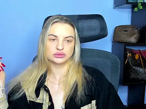 BlankaXCute online show from February 18, 2026, 7:37 am