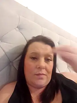 Snapshot of louisa36 chatting on March 24, 2026, 10:04 pm louisa36 online show from March 24, 2026, 10:04 pm