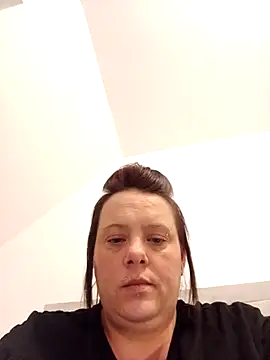 Snapshot of louisa36 chatting on March 31, 2026, 7:25 pm louisa36 online show from March 31, 2026, 7:25 pm