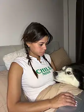 RachelWeisz  online show from February 17, 2026, 10:12 am