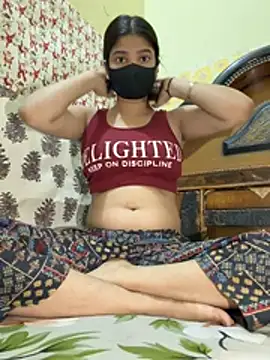 Snapshot of Cutedesigirl chatting on July 5, 2026, 11:12 pm Cutedesigirl online show from July 5, 2026, 11:12 pm