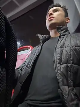 Eros lee online show from March 5, 2026, 3:35 am