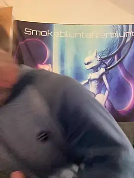 Smokebluntafterblunt online show from May 11, 2026, 2:56 pm