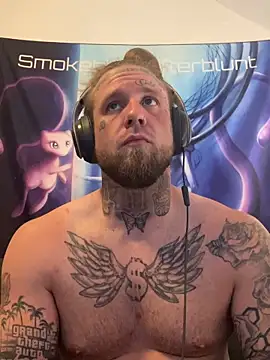Smokebluntafterblunt online show from May 19, 2026, 1:11 am