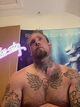 Smokebluntafterblunt online show from May 26, 2026, 10:22 am