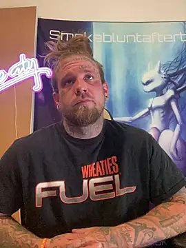 Smokebluntafterblunt online show from June 1, 2026, 11:01 am