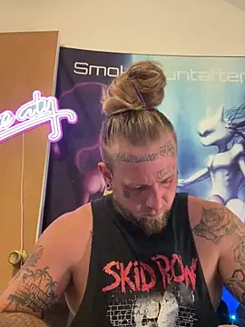 Smokebluntafterblunt online show from June 19, 2026, 3:16 pm