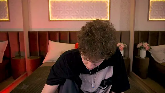 StefanBev online show from February 21, 2026, 8:10 pm