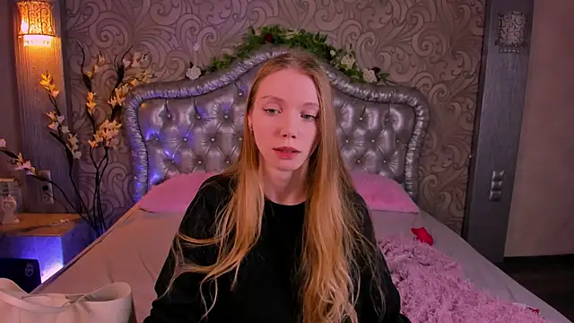 lada2k4 online show from June 12, 2026, 6:01 am