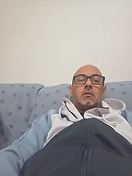 Snapshot of pareja47 chatting on February 17, 2026, 9:06 am pareja47 online show from February 17, 2026, 9:06 am