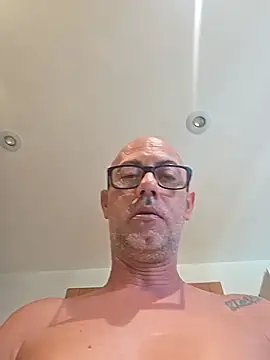 Snapshot of pareja47 chatting on July 5, 2026, 1:51 pm pareja47 online show from July 5, 2026, 1:51 pm
