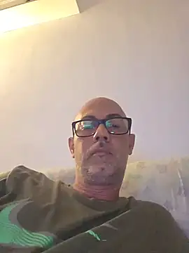 Snapshot of pareja47 chatting on August 1, 2026, 11:14 pm pareja47 online show from August 1, 2026, 11:14 pm