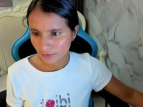 Cataleya23 a online show from June 11, 2026, 8:18 pm