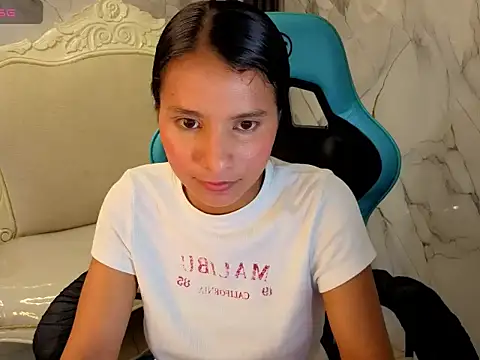 Cataleya23 a online show from June 17, 2026, 7:48 pm