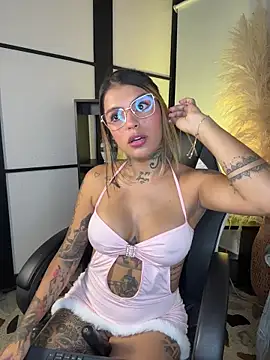 Abi sexxx1 online show from February 16, 2026, 9:00 pm