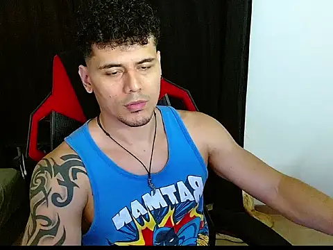 Logan0626 online show from February 6, 2026, 11:08 pm