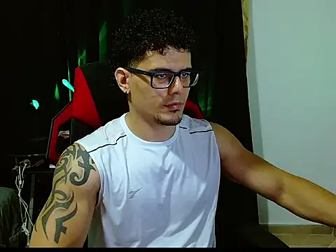 Logan0626 online show from February 19, 2026, 12:28 am