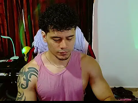 Logan0626 online show from April 29, 2026, 1:37 pm