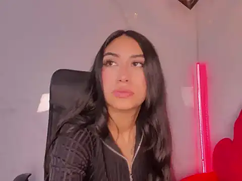 Snapshot of TiffanyDream8 chatting on February 20, 2026, 9:48 pm TiffanyDream8 online show from February 20, 2026, 9:48 pm