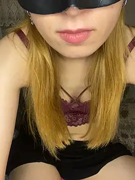 Snapshot of seluna_baby chatting on May 24, 2026, 8:14 pm seluna baby online show from May 24, 2026, 8:14 pm