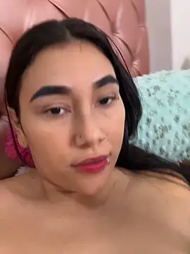 Mia  Starxxx online show from February 27, 2026, 7:36 pm