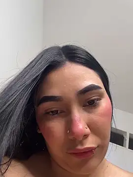 Mia  Starxxx online show from May 4, 2026, 9:33 pm
