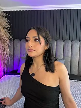 Snapshot of Nanda_vixen_ chatting on May 7, 2026, 11:10 pm Nanda vixen online show from May 7, 2026, 11:10 pm