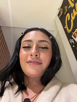Snapshot of Nanda_vixen_ chatting on May 16, 2026, 12:18 am Nanda vixen online show from May 16, 2026, 12:18 am