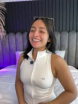 Snapshot of Nanda_vixen_ chatting on June 13, 2026, 7:23 pm Nanda vixen online show from June 13, 2026, 7:23 pm