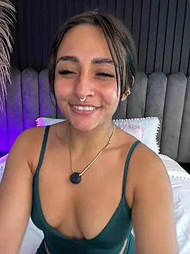 Snapshot of Nanda_vixen_ chatting on June 19, 2026, 10:57 pm Nanda vixen online show from June 19, 2026, 10:57 pm
