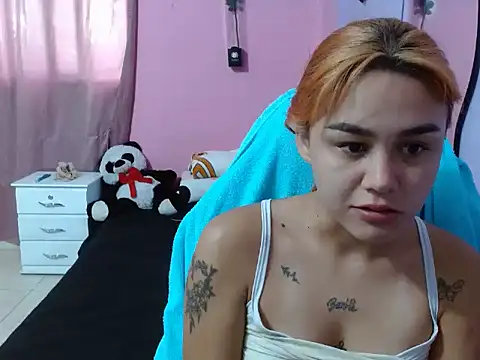 Cute-rouss online show from February 13, 2026, 7:10 pm