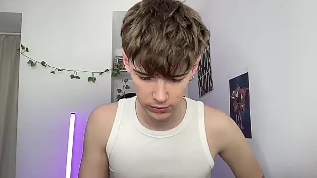 Snapshot of YourMilkyGuy chatting on June 3, 2026, 1:36 pm YourMilkyGuy online show from June 3, 2026, 1:36 pm