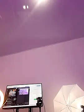 Ariana Castillo   online show from February 24, 2026, 12:58 pm