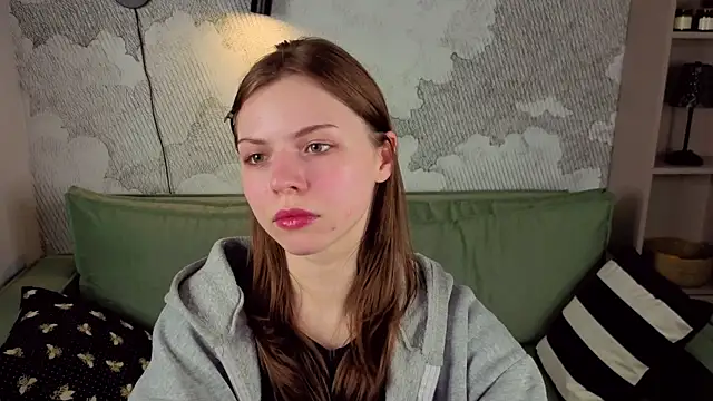 LesleySky online show from March 1, 2026, 8:22 pm