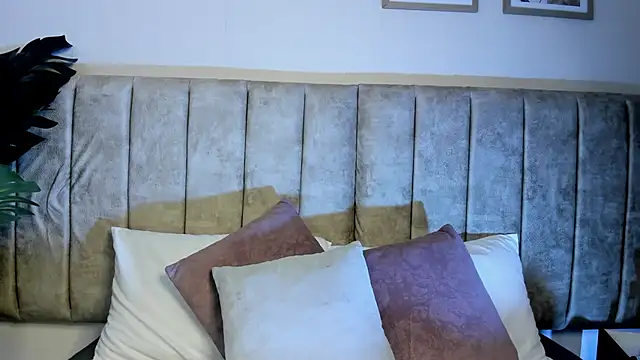 Roxy Sin online show from March 13, 2026, 3:02 am