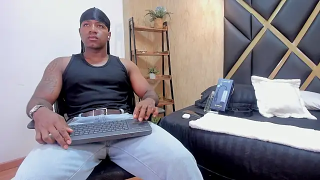 LuccianoDaytona online show from February 23, 2026, 8:06 pm