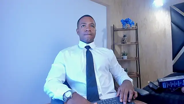 LuccianoDaytona online show from March 17, 2026, 7:39 pm