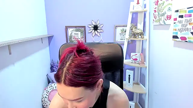 Snapshot of naomy_stanley chatting on July 9, 2026, 11:42 pm naomy stanley online show from July 9, 2026, 11:42 pm