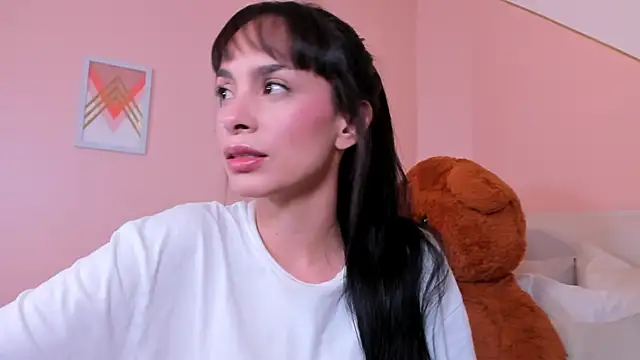 violeta rodriguezz online show from April 27, 2026, 5:44 pm