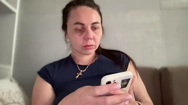 Snapshot of Darsy_Rox chatting on June 3, 2026, 9:45 am Darsy Rox online show from June 3, 2026, 9:45 am